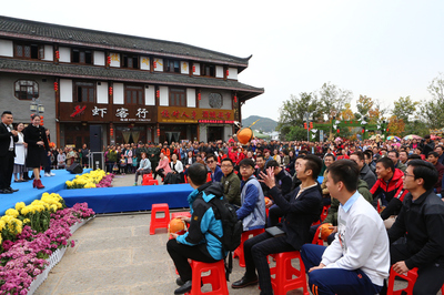 复古相亲文化活动在龙泉铺古镇浪漫上演